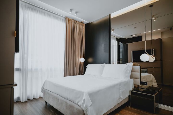 Room 17 of 117