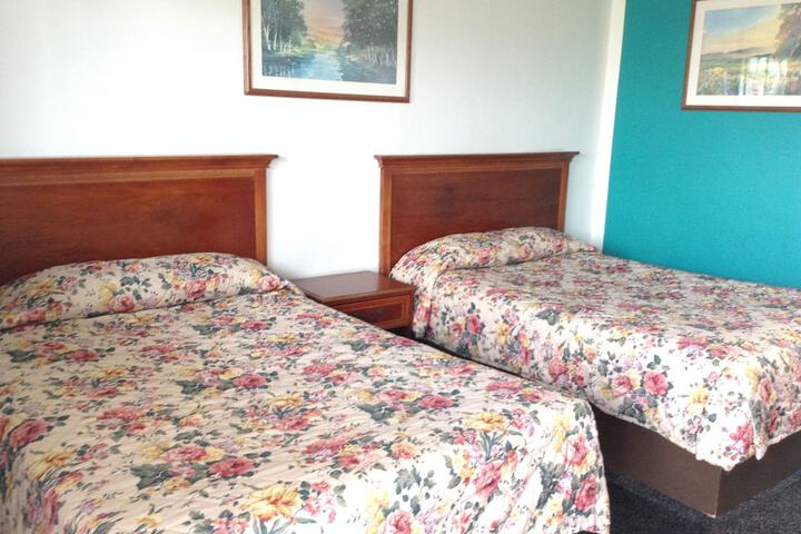 Room 9 of 26