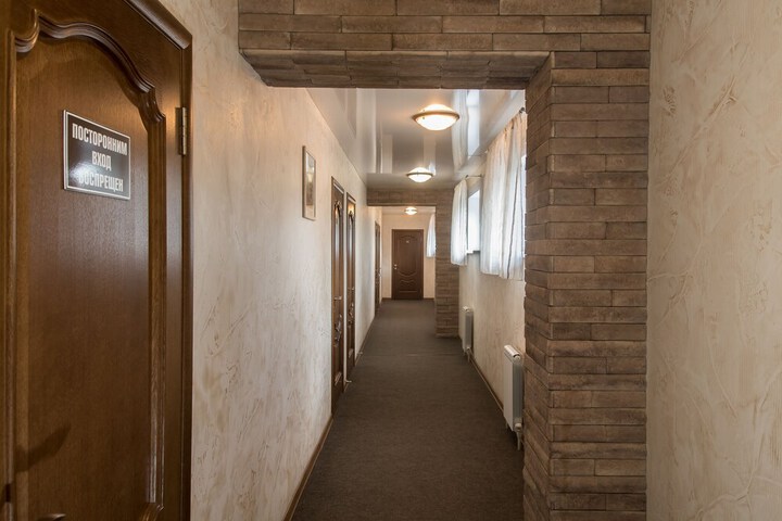 Ballroom/Hall 48 of 57