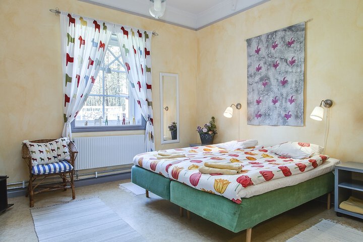 Room 3 of 36