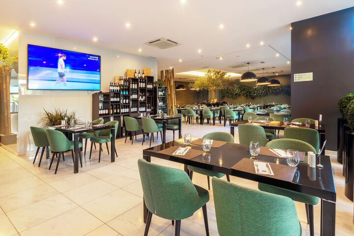 Dining 50 of 79