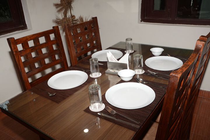 Dining 144 of 178