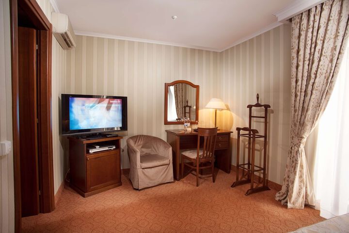 Room 58 of 177
