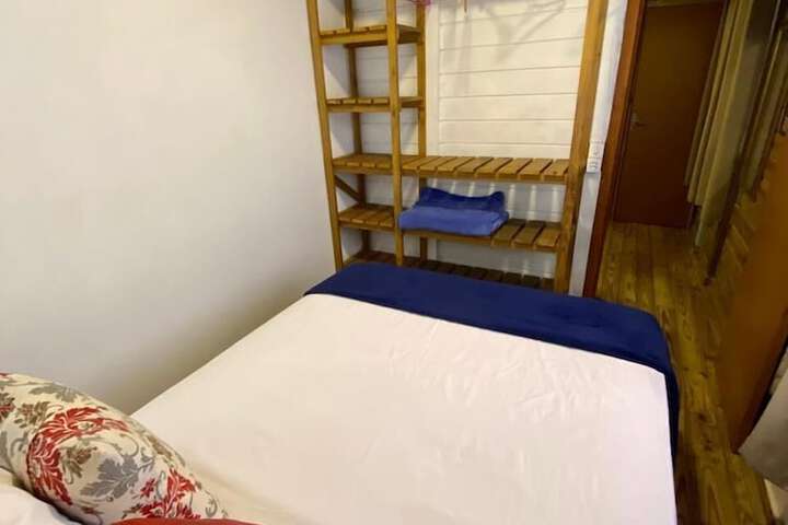 Room 50 of 137