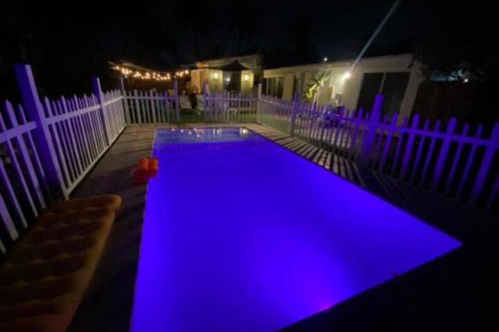 Lovely 3bed 2bth Home 10 Min To Beach W Parking in Hollywood, FL