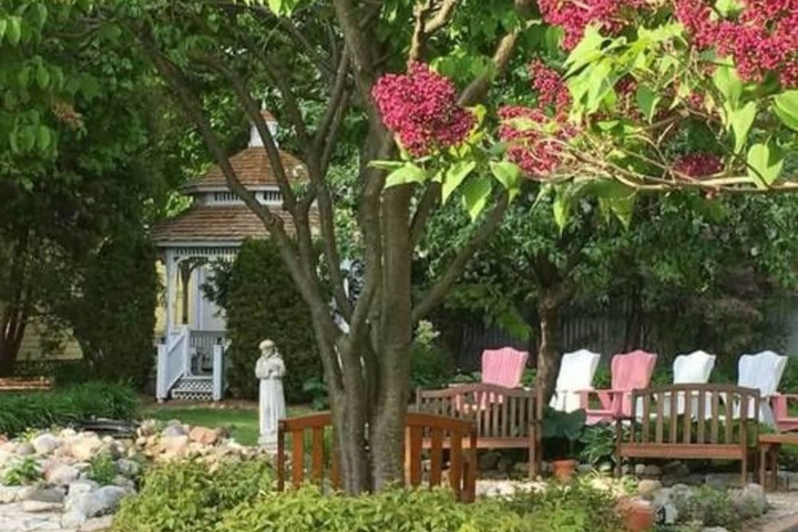 Hotel Exterior 95 of 100