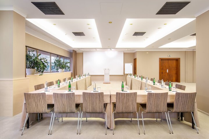 Meeting 98 of 122
