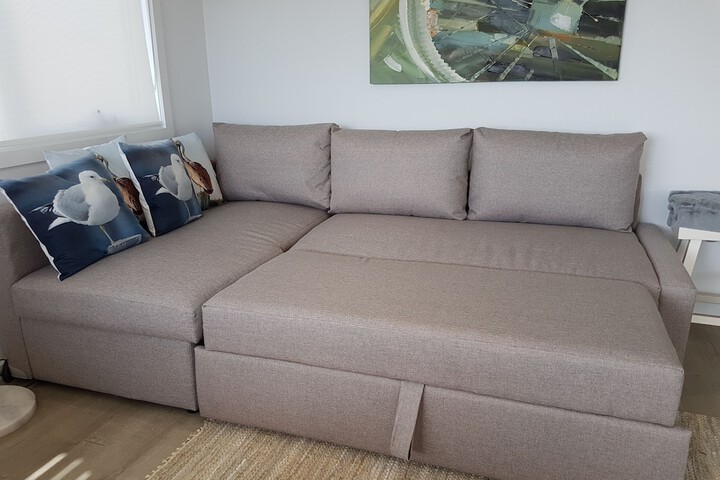 Room 3 of 28