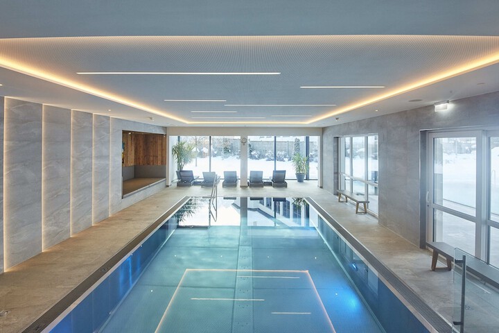 Pool 65 of 189