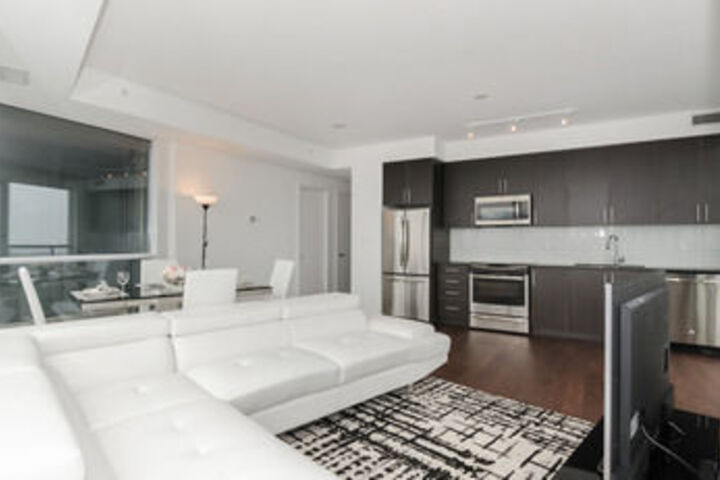 Room 32 of 41