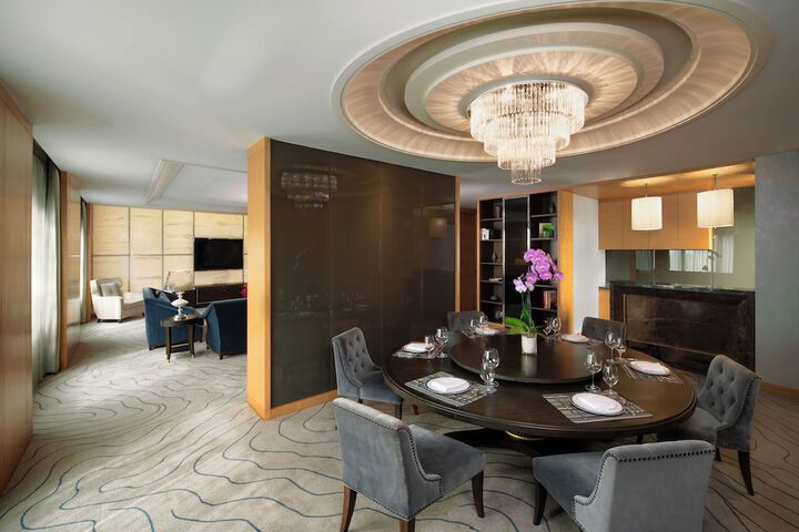 Room 35 of 81