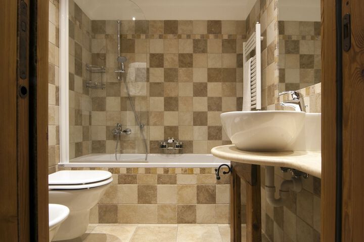 Room 24 of 61