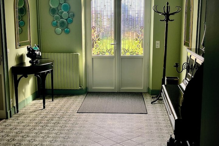 Ballroom/Hall 53 of 57