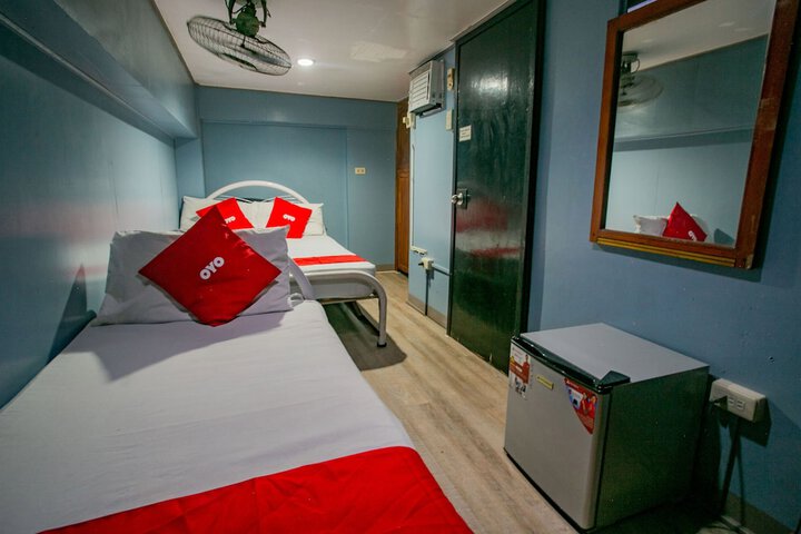 Room 17 of 35