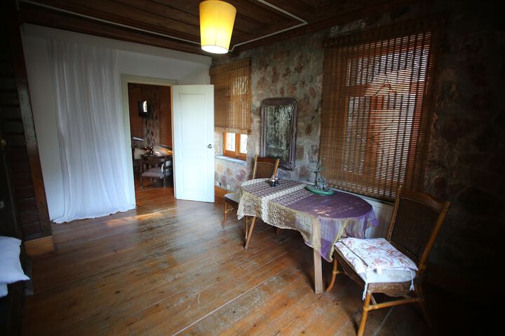 Room 19 of 43