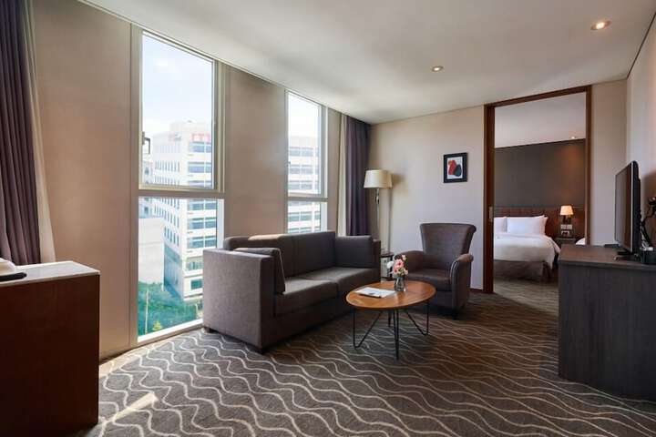 Room 15 of 24