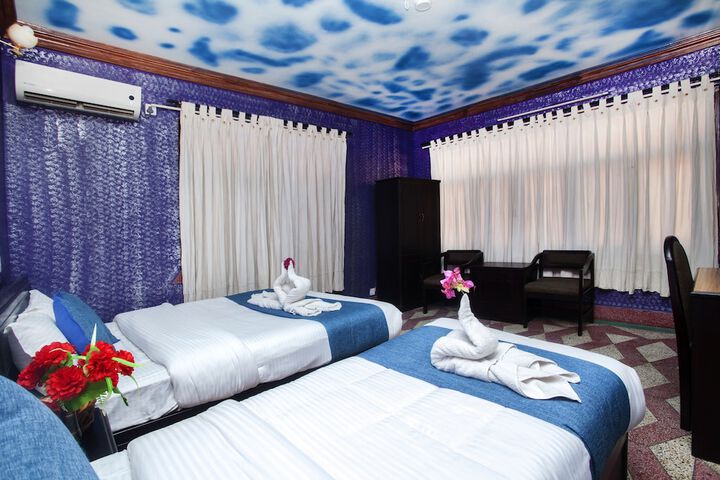 Room 38 of 94