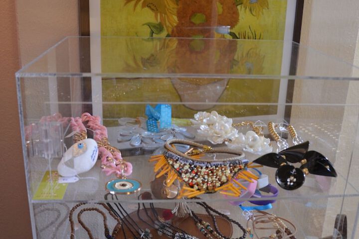 Gift shop