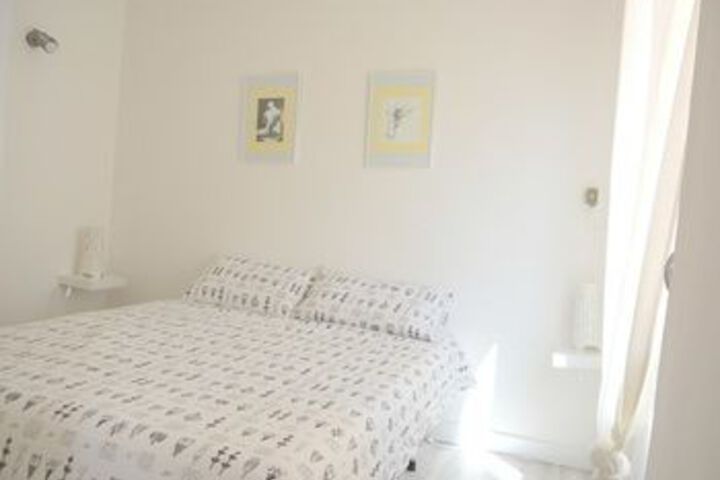 Room 12 of 23