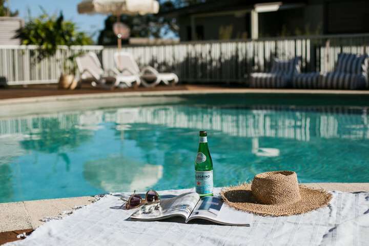 Hotel Pool
