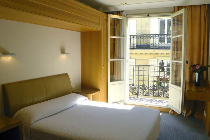 Room 20 of 40