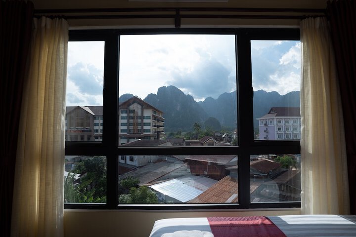 Room 12 of 34