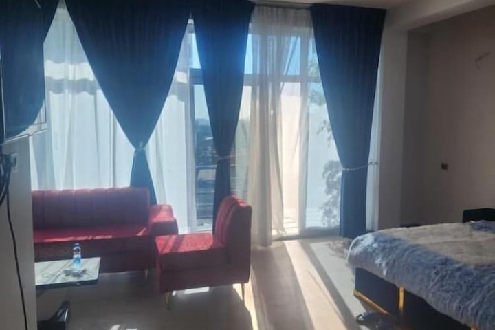 Room 2 of 9