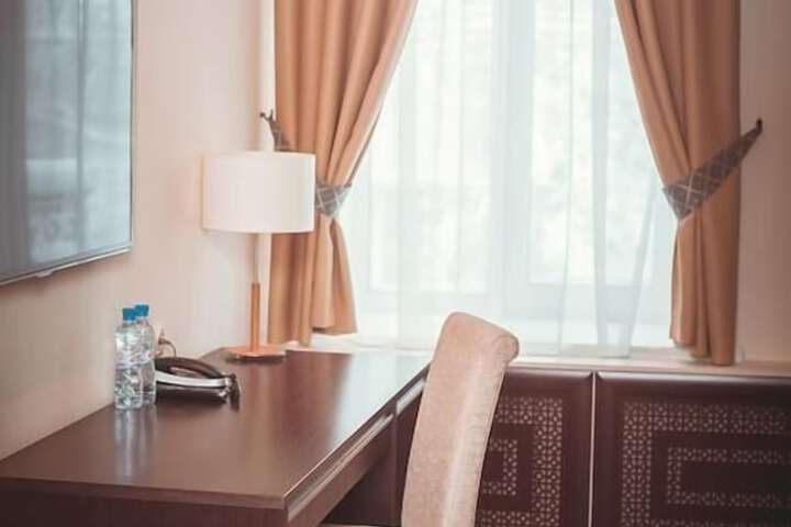 Room 30 of 60