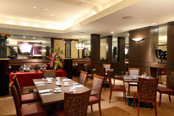 Dining Photos