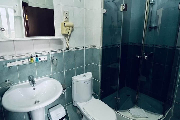 Room 55 of 106
