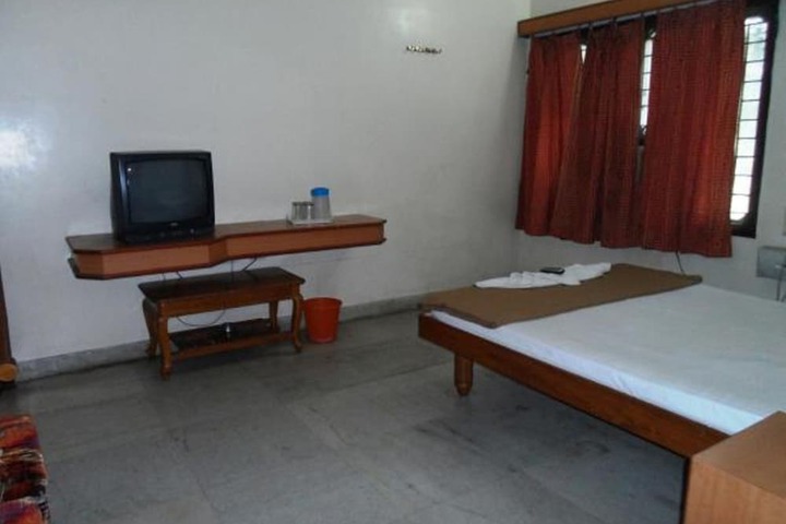Room 9 of 21