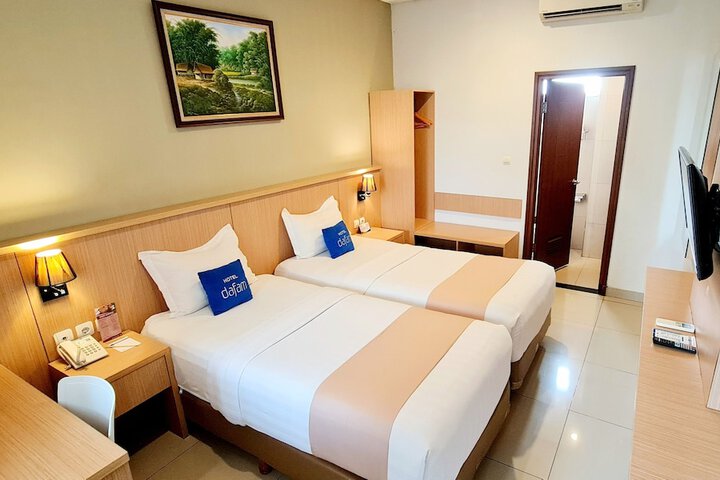 Room 5 of 50