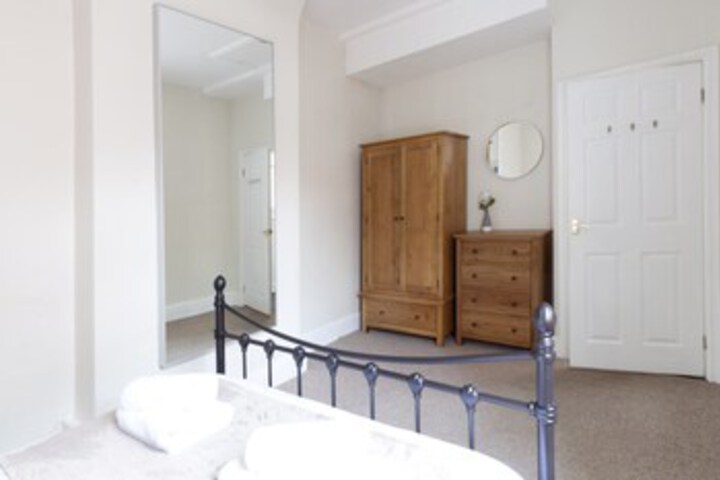 Room 36 of 38