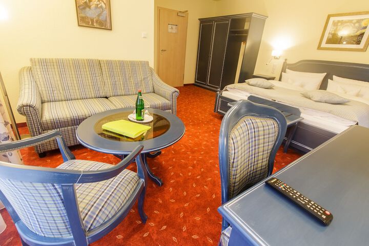 Room 8 of 55
