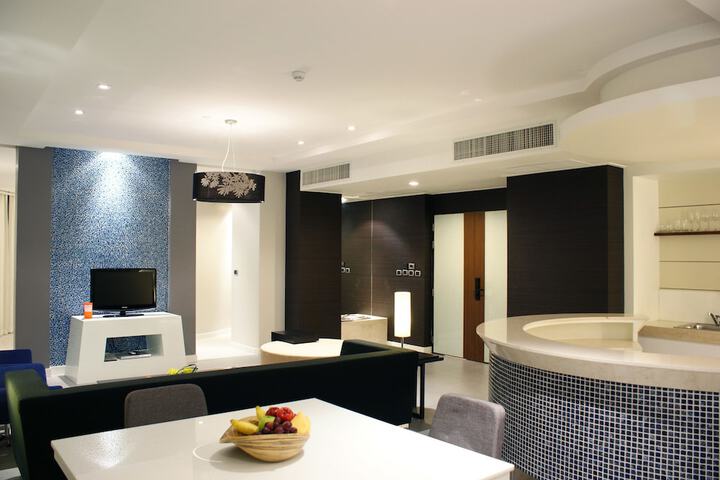 Room 57 of 168