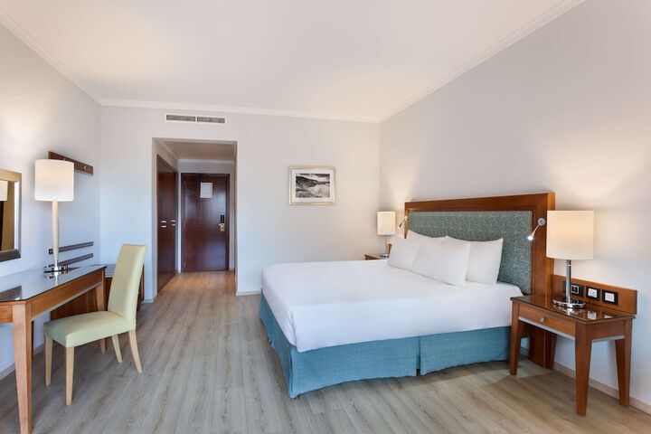 Room 42 of 164