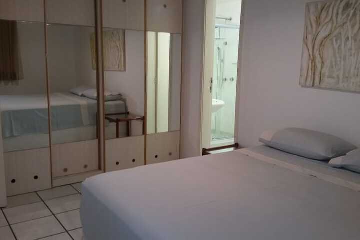 Room 6 of 51