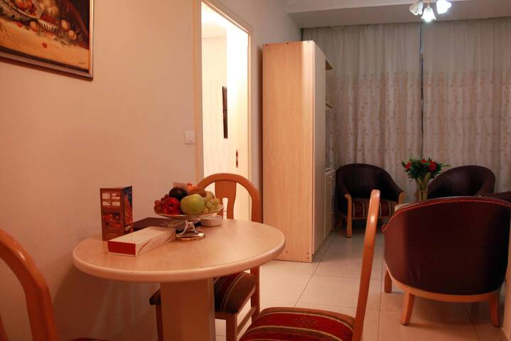 Room 8 of 42