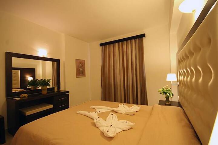 Room 15 of 78