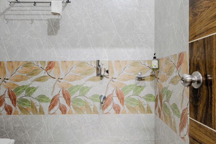 Room 15 of 25