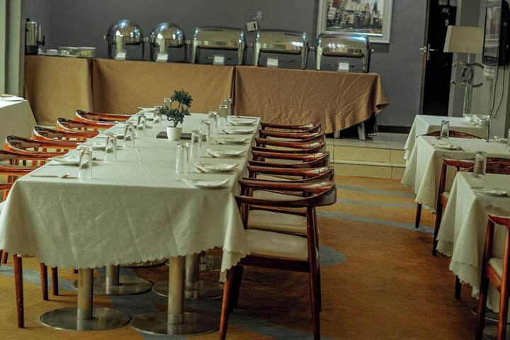 Ballroom/Hall 45 of 47