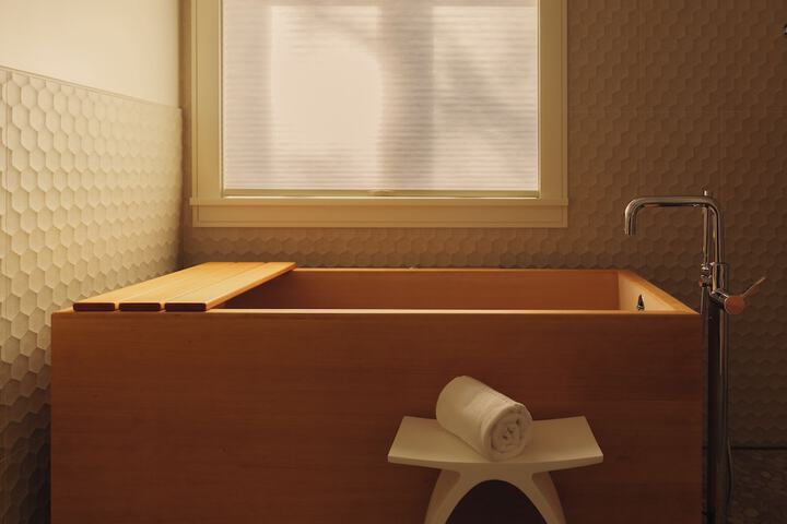 Room 35 of 54
