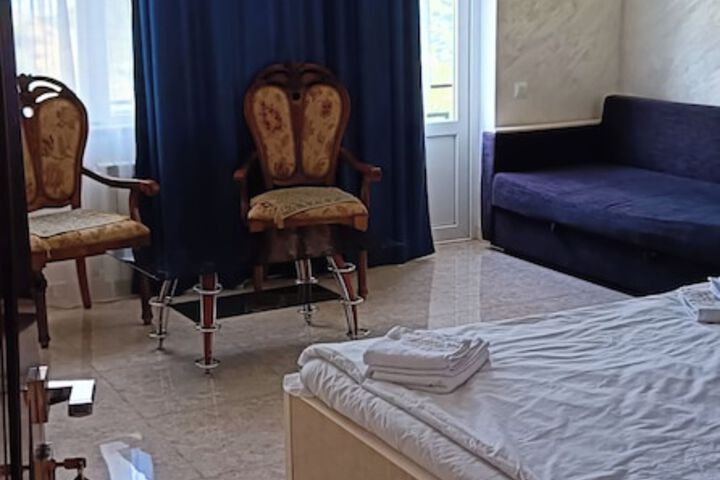 Room 45 of 117