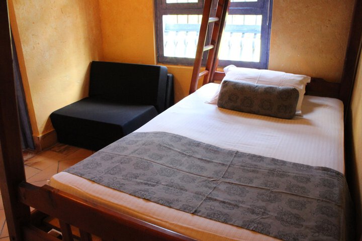 Room 16 of 39