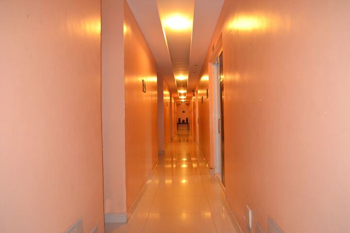 Ballroom/Hall 42 of 52