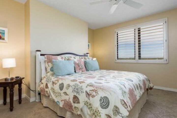 Room 140 of 148
