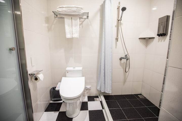 Room 149 of 171