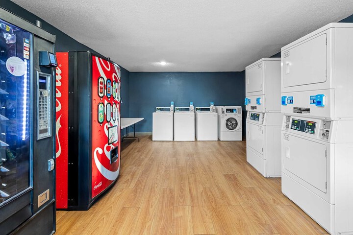 Laundry 14 of 19