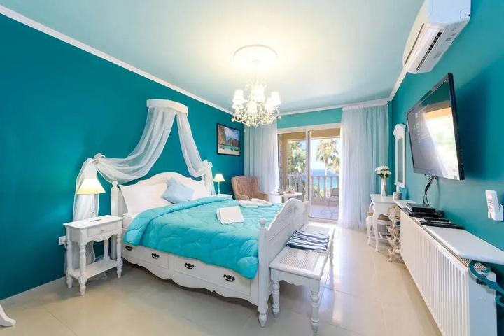 Room 3 of 26