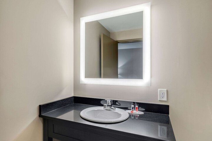 Clean Restrooms